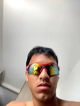 silverbody19 — Cum show in kitckhen 