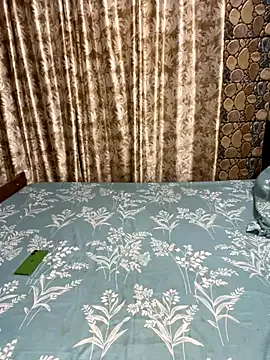 SIZZLER_1100 — Chocolate cake for me