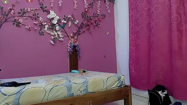 skinnybarbie022 — 1 finger en la pussy