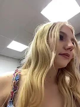 Sky_Cutie — ASMR 5 minutes with a whisper