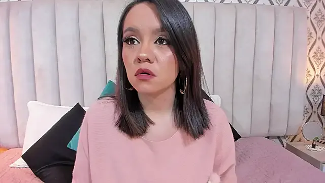 Sky_Junne — Oil my legs and my ass