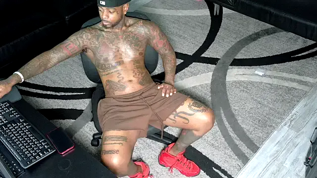 SLANGONDEMHOES — BIG DILDO