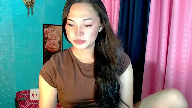Slut_kylie143 — HEYA GUYS WE`RE BACK, DID YOU MISS US?