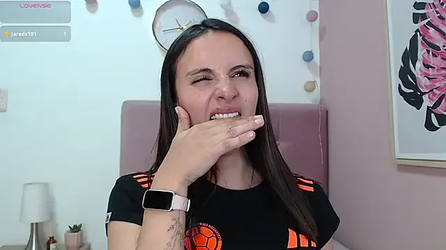 sofia_her — Flash Ass