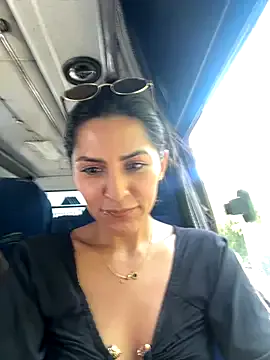 Sofiadelacruz — Show boobs
