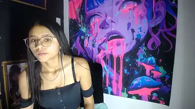 SofieLove_01 — oil on my tits 