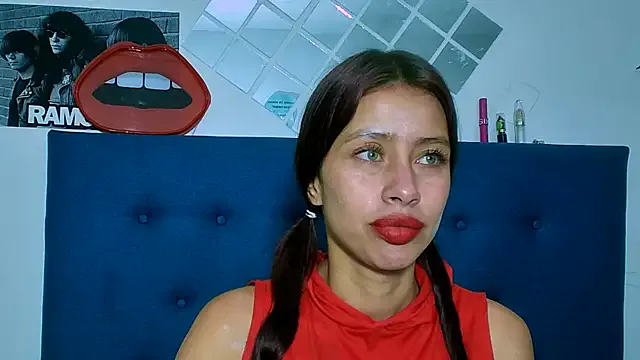 Sofiia_Tay — finger in ass
