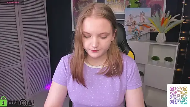 Solefreee — suck finger with deep eye contact