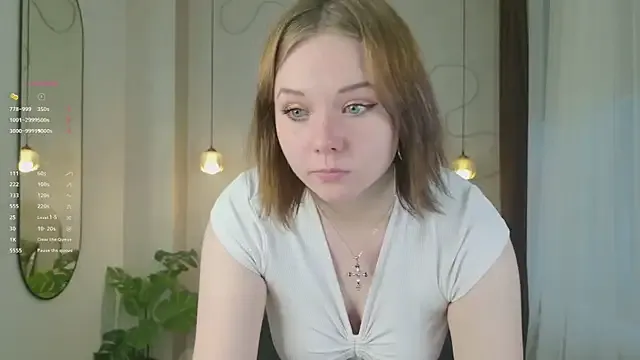 Sophi_X — SQUEEZE MY BOOBS UNDER TOP
