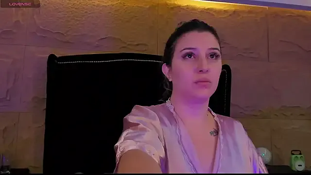 SophiaDior_ — 10 slaps on my ass