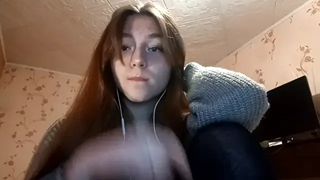 Sophiecuttie — a couple of slaps on my sweet ass..