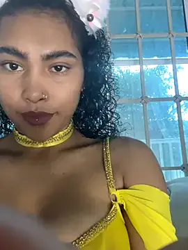 SophieD — Finger my pussy
