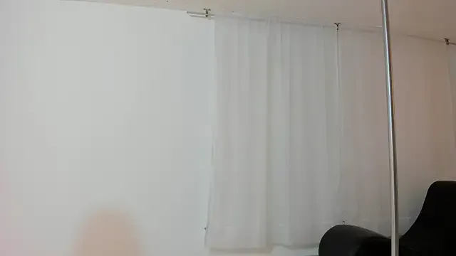 Sophiee_Bluee — Show tits