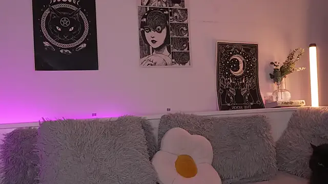 sophieee_art — Topples x 2 min and dance 