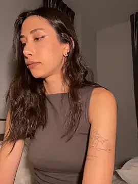 Sophiehii — topless 5 mins	()*: