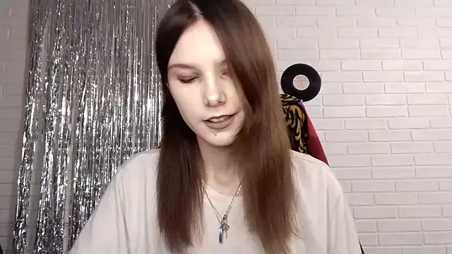 StarlightVeil — A lot of air kisses
