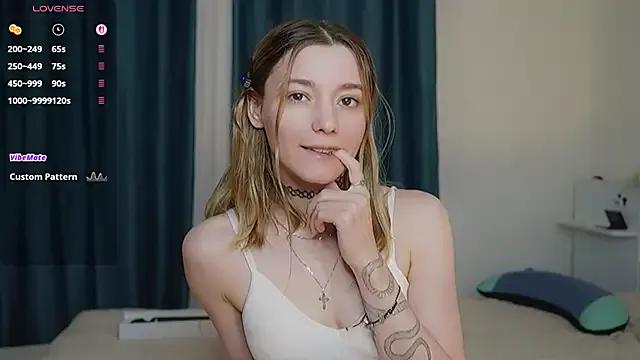 StarryMary — take off my t-shirt!