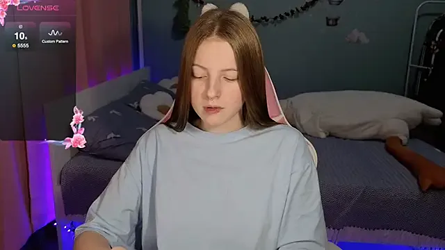 stefaniyaaa — leave me nacked