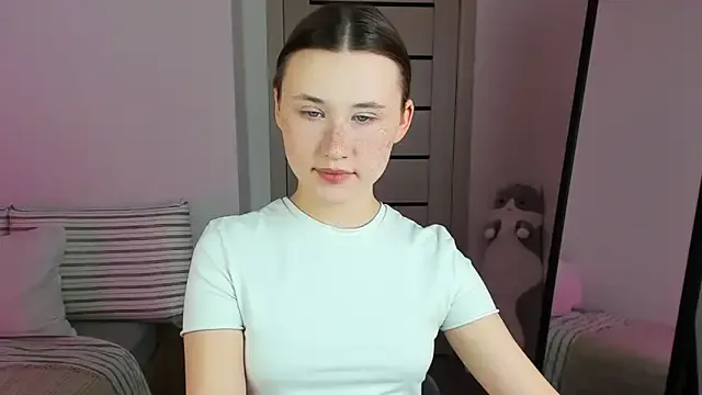 Stella_Sunny — link to control toys in chat for 3 min