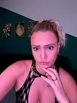 Stellaspice — Oil boobs