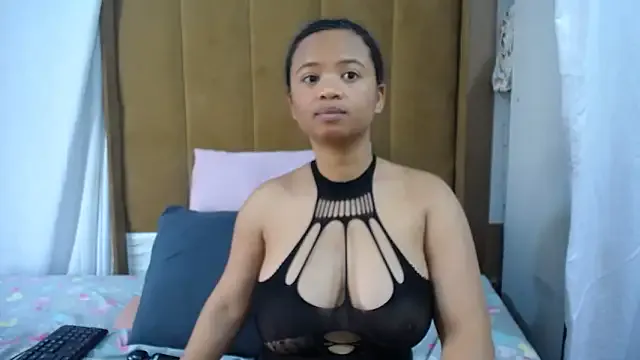 SultryTits25 — Masturbating