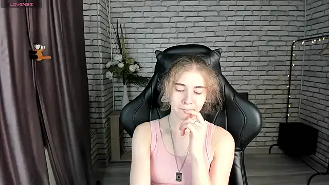sunn_shine — show sexy feet