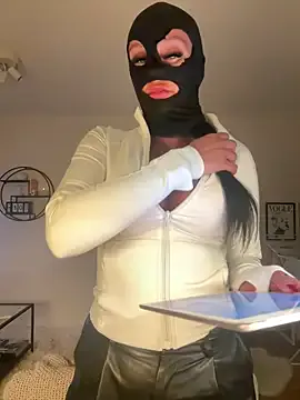 swedishbaddie — Strip tease