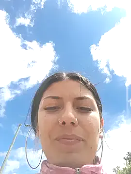 Sweel_Leyva18 — Talk to strangers and you control me on