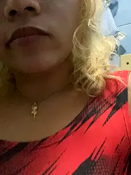 Sweet_MaryJane2 — Twerk in the bathroom