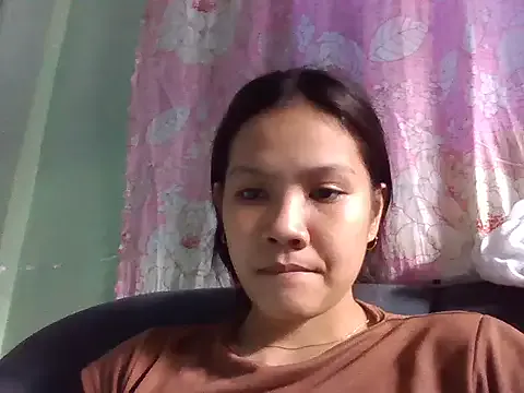 sweetcherry23 — Freechat on StripChat