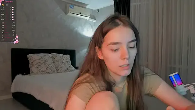 sweete_chantal — slap ass 5 times