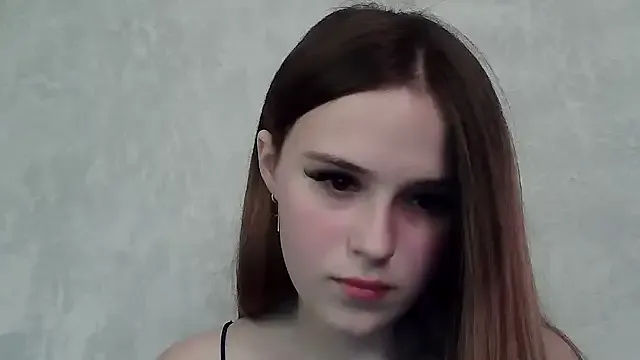 SweetLoraa — Freechat on StripChat