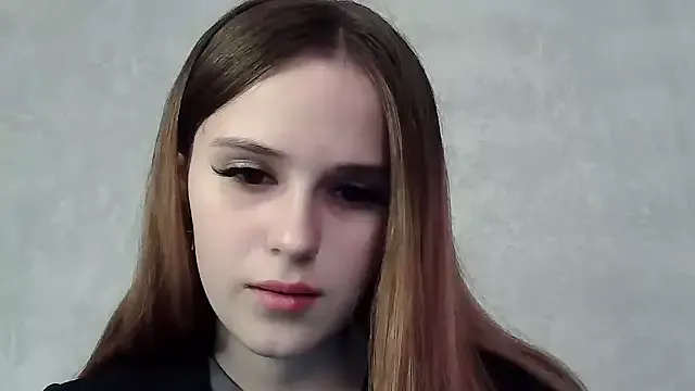 SweetLoraa — Private on StripChat