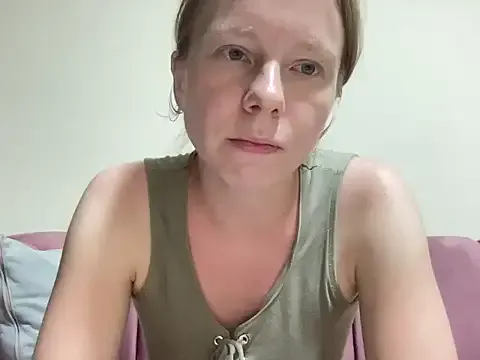 SweetLucy96 — stay naked for 10 minutes