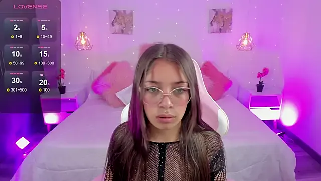 sweettiffanii — Play with tits oil