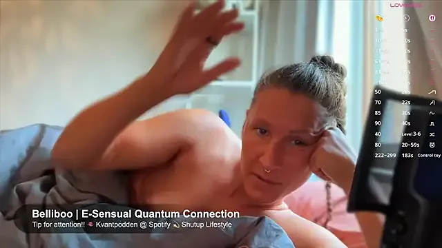 SwingWingWomanSweden — STOP!! and play - nude & up close bby 