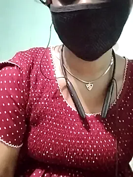 tamil-nagini — TAMIL SEXY SHOWER SHOW