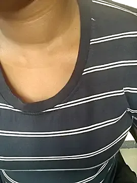 Tamil_ramya12 — Boobs show