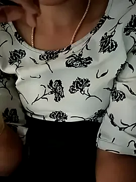 Tamil_Sreesha — Freechat on StripChat