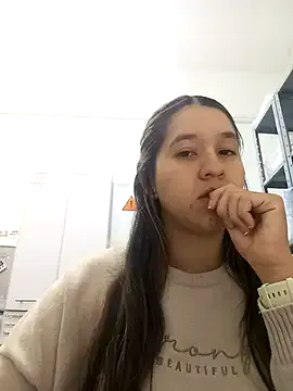 tatiana1229 — Meter mano en la pussy