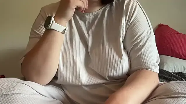 Teasingsarah — Get me horny while I try to watch TV