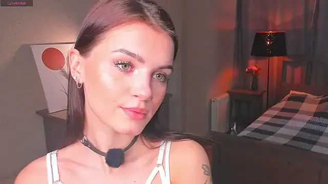 TeriRipka — Play with my nipples close up!