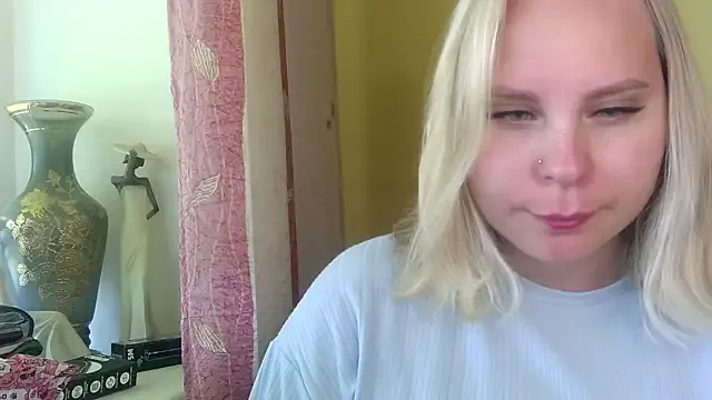 Thalia__Star — Freechat on StripChat