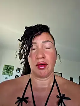 TheGoddessBianca — SQUIRT ON DILDO