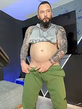 thiago_pg566 — mostrar la polla dura