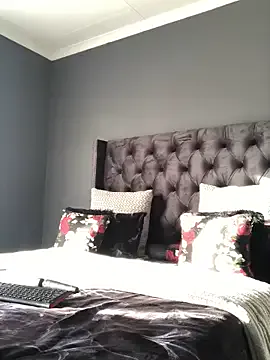 Thick_Shawtyy — dildo fucking +vibrator +squirt