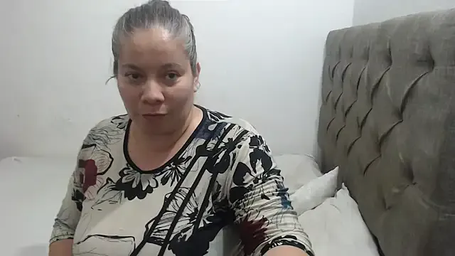 tiffany_horny_1 — Super Squirt
