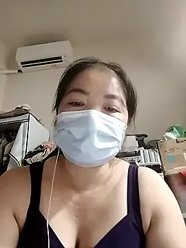 TinyLa — Freechat on StripChat