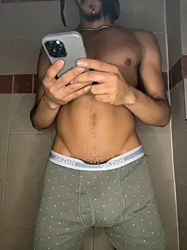 TRILLAHUNG — Freechat on StripChat