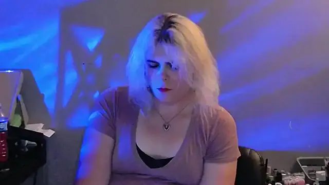 tslunalumen — Freechat on StripChat